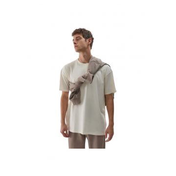 Tricou sport barbati -  model M2967 - bej - fabricat din material de calitate.