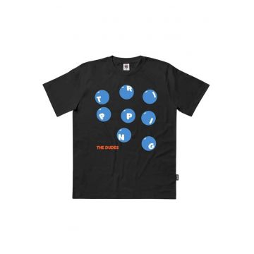 Tricou cu litere imprimate