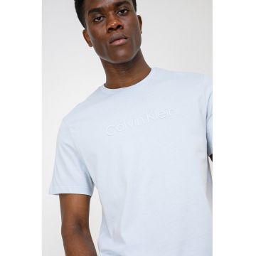 Tricou de bumbac cu decolteu la baza gatului si logo frontal - Albastru deschis