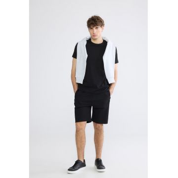 Pantaloni de trening cu buzunare cu fermoar - Negru