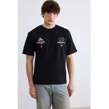 Tricou cu model grafic - Negru