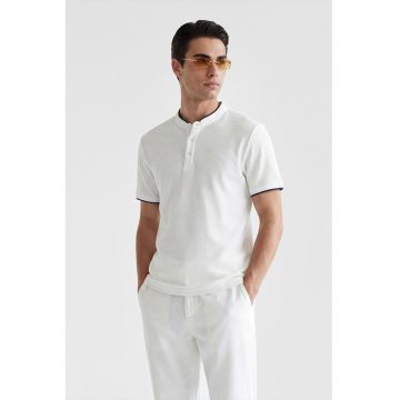 Tricou de bumbac cu fenta cu nasturi - Alb/Bleumarin