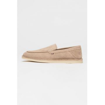 Pantofi loafer din piele intoarsa cu model uni - Maro camel
