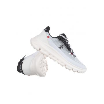 Pantofi sport cu insertii din textil Skyride