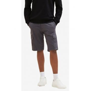 Pantaloni scurti cargo cu croiala dreapta
