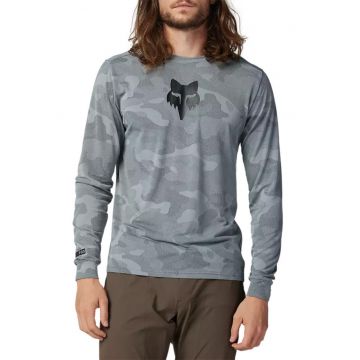 Bluza cu model camuflaj -