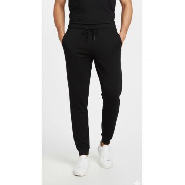 Pantaloni cu buzunare