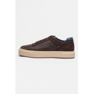 Pantofi sport de piele si piele intoarsa cu perforatii - Maro