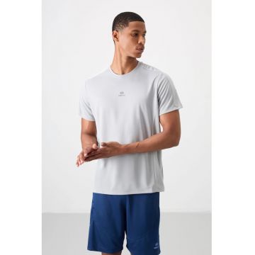 Tricou barbati -  gri deschis - poliester - croiala regulara - maneci scurte