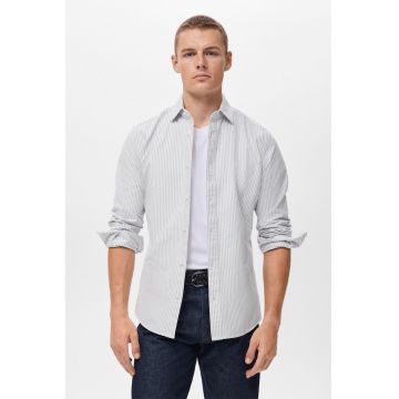 Camasa slim fit in dungi cu guler ascutit - Alb/Gri inchis