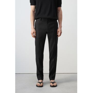 Pantaloni chino cu pense - Negru