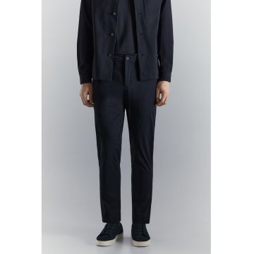 Pantaloni chino slim fit cu finisaj rezistent la apa - Albastru ultramarin
