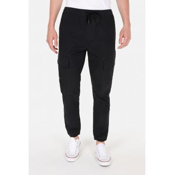 Pantaloni de trening cargo cu croiala conica - Negru stins