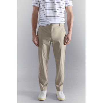 Pantaloni slim-fit cu finisaj rezistent la apa - Maro camel