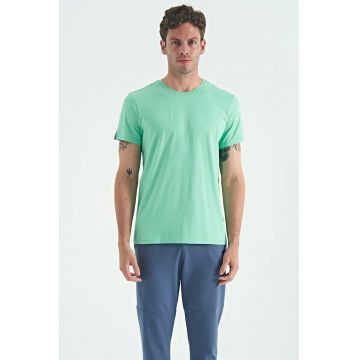 Tricou  barbati - elastic - verde menta - bumbac