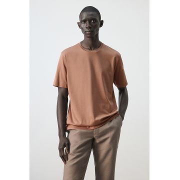 Tricou din bumbac cu decolteu la baza gatului - Maro scortisoara