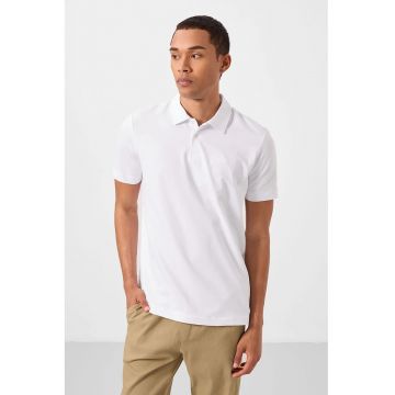 Tricou polo  barbati - alb - amestec de bumbac cu elastan - detaliu buton