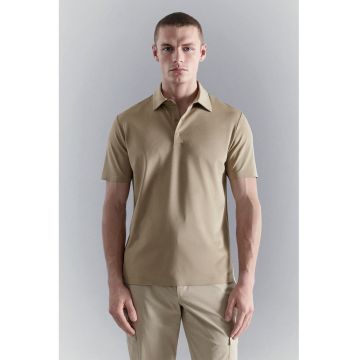 Tricou polo cu croiala slim-fit si material termoizolant - Maro nisip
