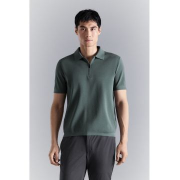 Tricou regular fit cu guler polo - Verde sparanghel