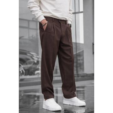 Pantaloni barbati casual  croiala lejera  maro B01