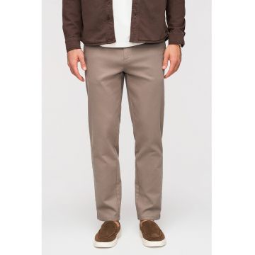 Pantaloni chino slim fit - Maro taupe deschis