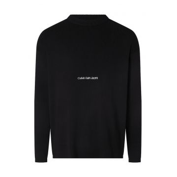 Pulover cu decolteu la baza gatului si logo brodat - Negru