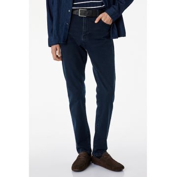 Blugi slim fit cu talie medie - Albastru indigo inchis