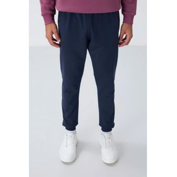 Pantaloni de trening - Barbati - Pantaloni de trening TOMMY pentru barbati cu buzunar cu fermoar -