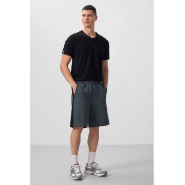 Pantaloni scurti - Barbati - TOMMY Pantaloni scurti supradimensionati din din amestec de bumbac - Gri carbune -