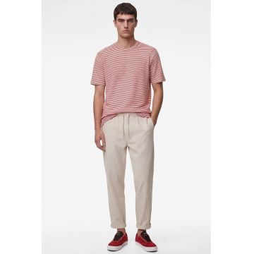 Tricou cu model in dungi si decolteu la baza gatului - Rosu/Crem