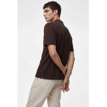 Tricou regular fit cu guler polo - Maro Siena