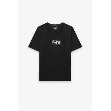 Tricou regular fit cu model text - Negru