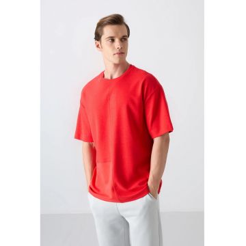 Tricou  supradimensionat - rosu - amestec de bumbac cu guler rotund si buzunar