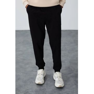 Pantaloni de trening - Barbati - Pantaloni de trening TOMMY pentru barbati din fleece uni - Negru -