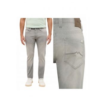Blugi mulati pentru barbati -  Marimea 31/32 - Gri - Model Oregon Slim - Croiala ajustata Slim fit cu design conic adaptat - Talie joasa moderna - Prevazuti cu 5 buzunare practice si sigure