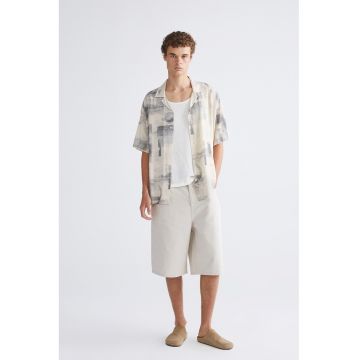 Pantaloni scurti cu croiala ampla - Bej deschis