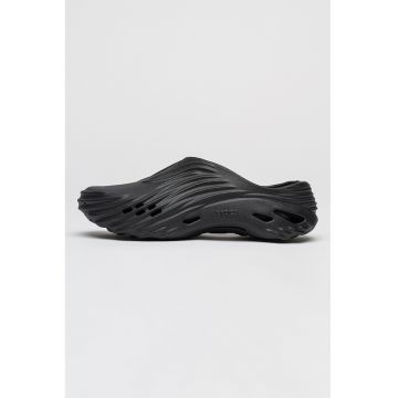 Saboti unisex cu perforatii si model texturat Echo Wave - Negru