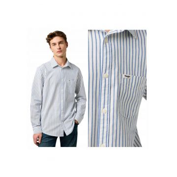 Camasa clasica pentru barbati -  Marimea l - Albastru - Model 1 PKT SHIRT - Croiala lejera regular fit - Fabricat integral din bumbac 100% - Inchidere cu nasturi - Dotat cu un singur buzunar
