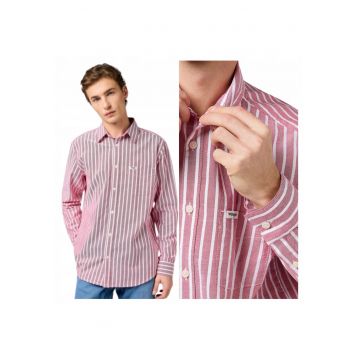Camasa eleganta pentru barbati -  Marimea l - Rosu - Model ONE POCKET SHIRT - Croiala standard regular fit - 100% bumbac calitativ - Inchidere frontala cu nasturi rezistenti - 1 buzunar frontal