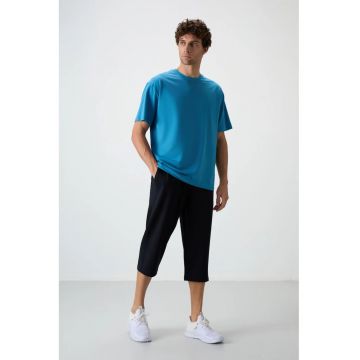 Pantaloni scurti - Barbati - Pantaloni scurti Capri TOMMY pentru barbati-cu talie medie si croiala larga - Bleumarin