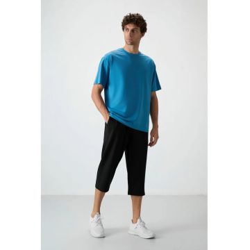 Pantaloni scurti - Barbati - Pantaloni scurti Capri TOMMY pentru barbati-cu talie medie si croiala larga - Negru