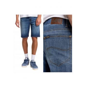 Pantaloni scurti denim -  Marimea 30 - Albastru - Model 5 POCKET SHORT - Croiala standard regular fit dreapta - Talie medie obisnuita - Prevazuti cu 5 buzunare clasice utile pentru accesorii