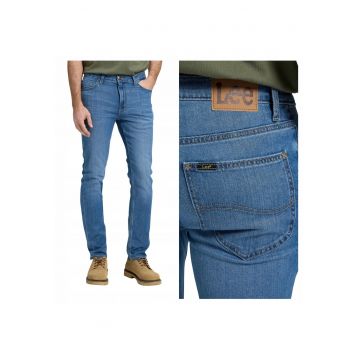 Blugi Pentru Barbati -  Marimea 33/32 - Albastru - Luke - Croiala Slim Fit - Model Conic Ajustat - Talie Medie Regulara - Fermoar