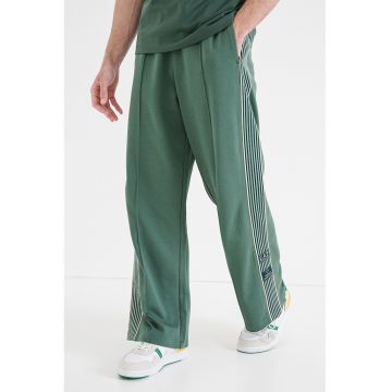 Pantaloni de trening cu croiala dreapta si detaliu logo - Verde inchis