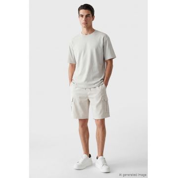 Pantaloni scurti cargo cu snur in talie - Alb fildes