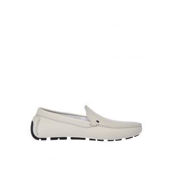 Pantofi loafer de piele cu aspect granulat si varf rotund - Alb murdar