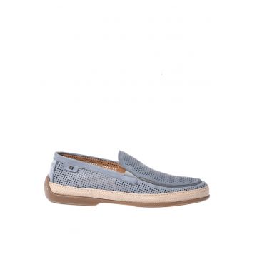 Pantofi loafer de piele nabuc cu perforatii - Albastru deschis