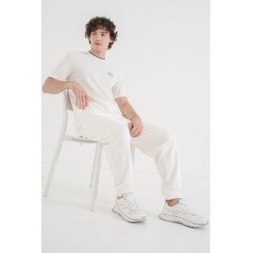 Tricou din bumbac cu decolteu la baza gatului - Alb fildes