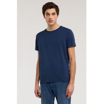 Tricou cu decolteu la baza gatului si model uni