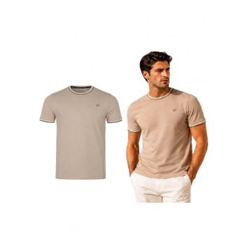 Tricou cu detaliu logo brodat